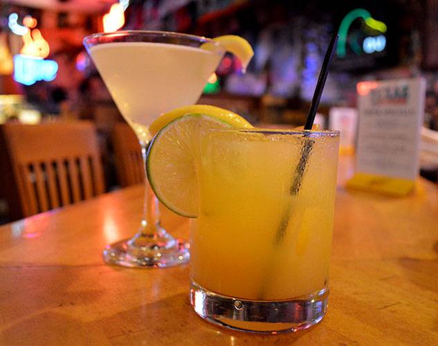 Texaz Grill | restaurant | 6003 N 16th St, Phoenix, AZ 85016, USA | 6022487827 OR +1 602-248-7827