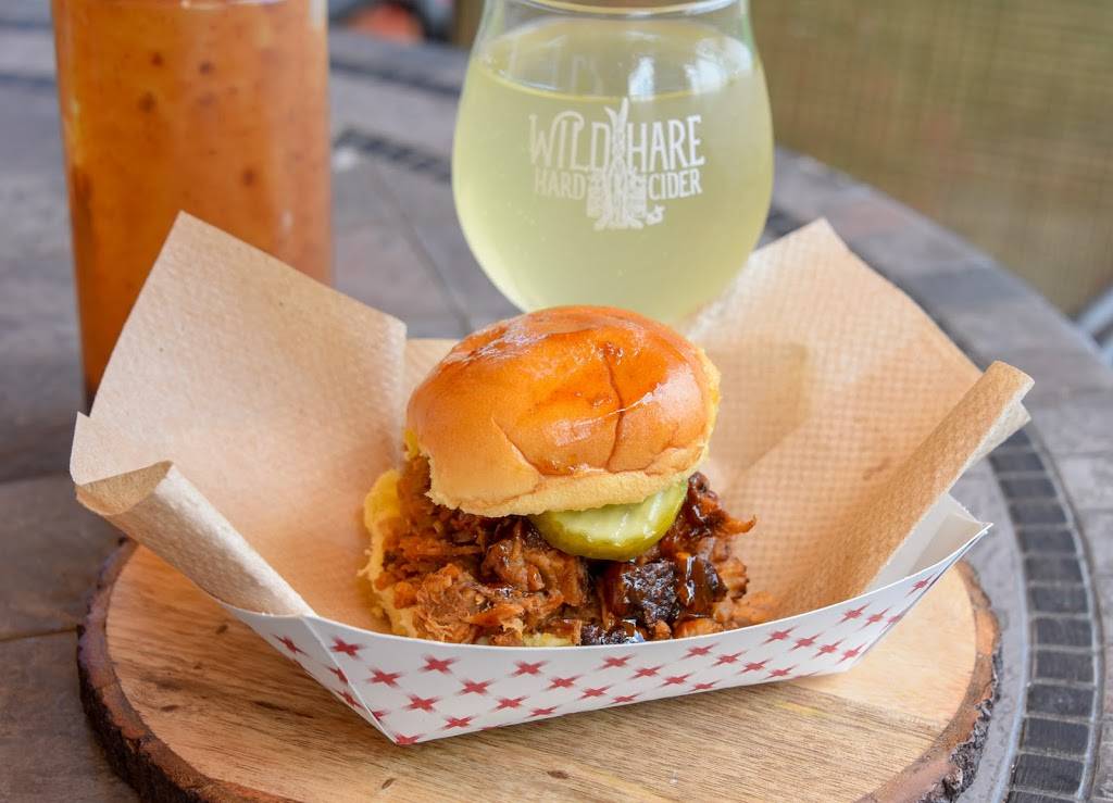 Wild Hare Cider Cabin | restaurant | 106 A South St SE, Leesburg, VA 20175, USA | 7034027956 OR +1 703-402-7956