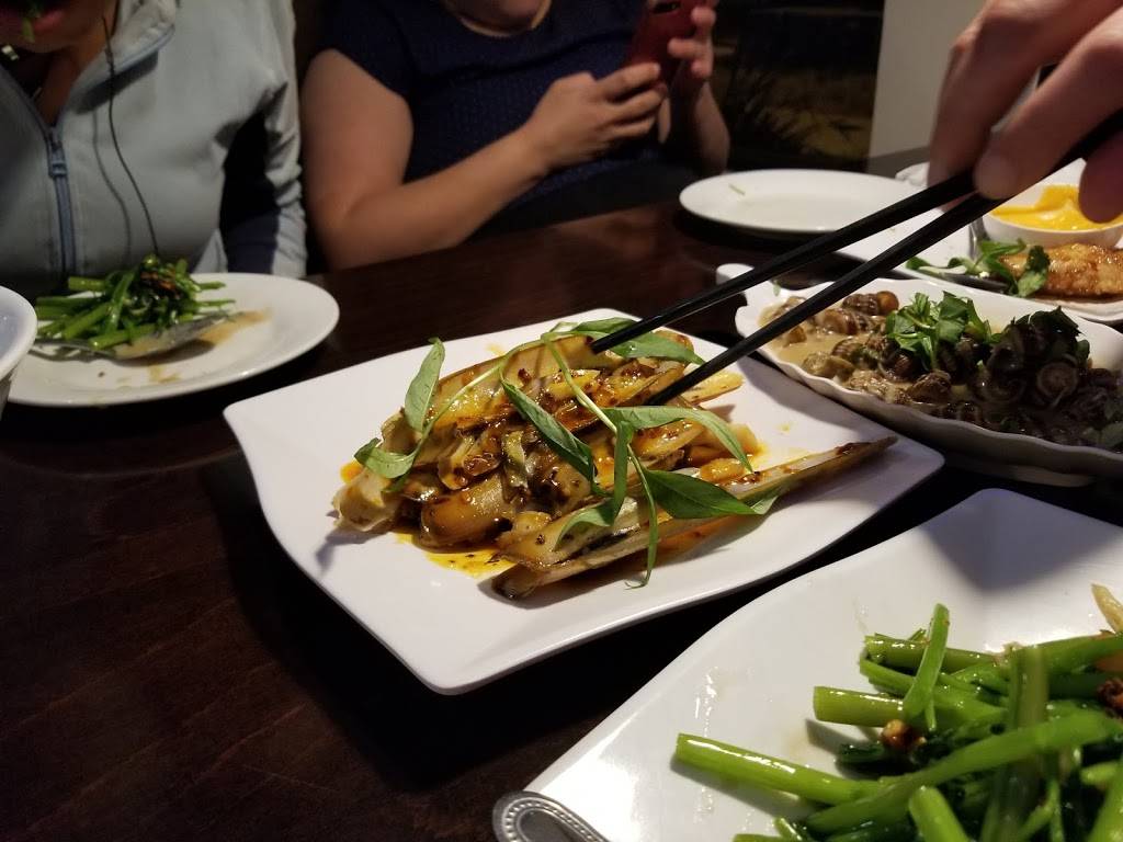 Seafood House Quan Oc | restaurant | 6471 Stockton Blvd, Sacramento, CA 95823, USA | 9163994918 OR +1 916-399-4918