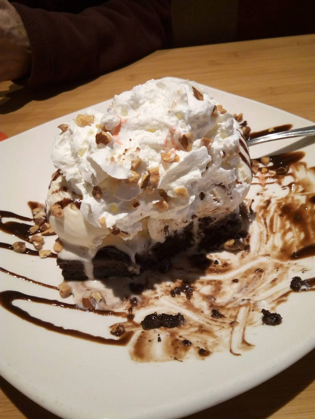 Islands Restaurant Pasadena | restaurant | 3533 E Foothill Blvd, Pasadena, CA 91107, USA | 6263516543 OR +1 626-351-6543