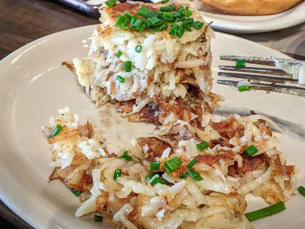 Maple Street Biscuit Company- Woodstock | restaurant | 2295 Towne Lake Pkwy #160, Woodstock, GA 30189, USA | 6789032161 OR +1 678-903-2161