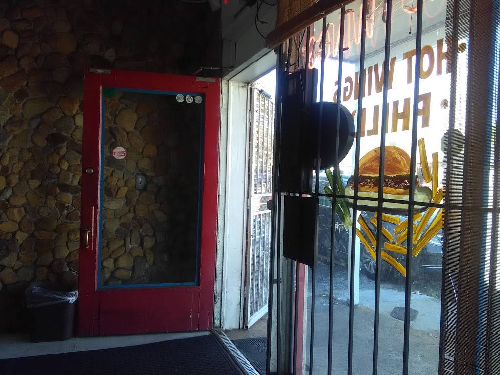 Wings House | restaurant | 1801 Derrill Dr, Decatur, GA 30032, USA | 4042882185 OR +1 404-288-2185