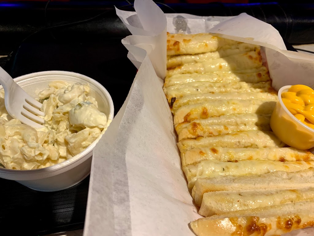 Zimmarss Showbar | restaurant | 1500 Locust St, Terre Haute, IN 47807, USA | 8122323026 OR +1 812-232-3026