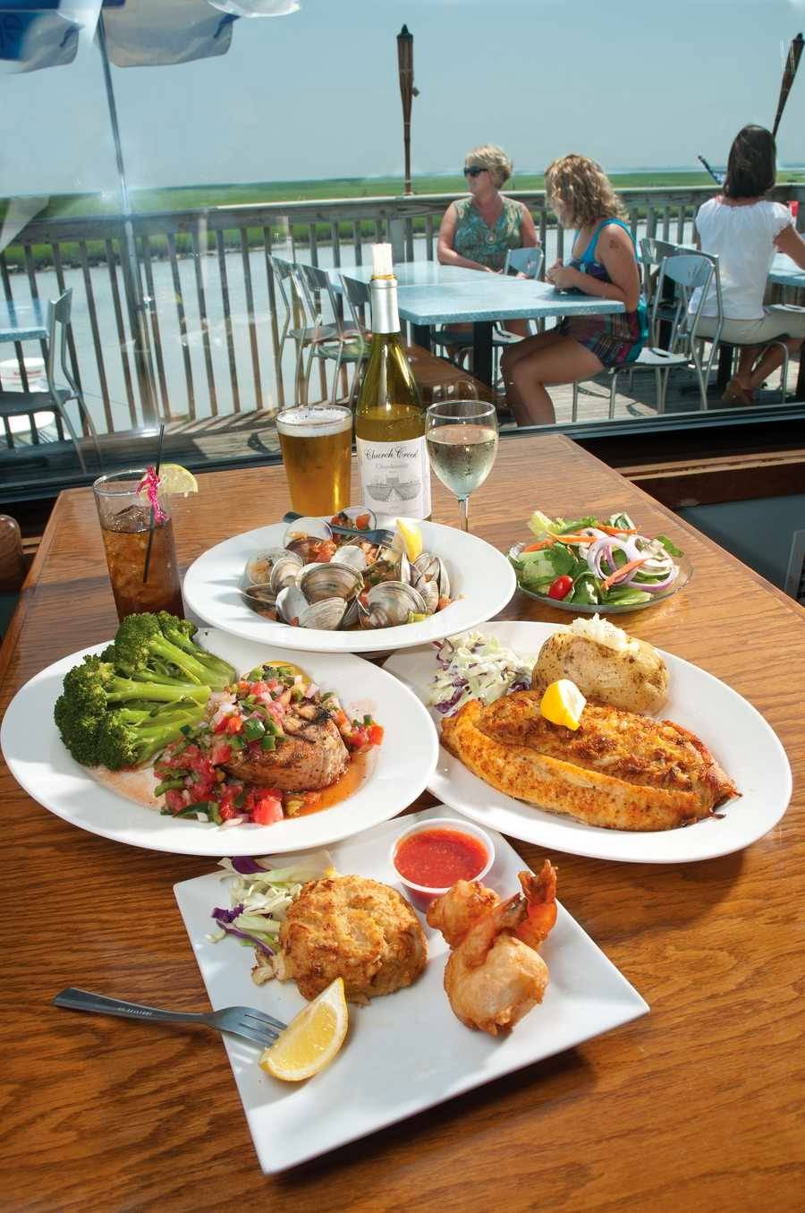 Island House Restaurant & Marina | restaurant | 17 Atlantic Ave, Wachapreague, VA 23480, USA | 7577874242 OR +1 757-787-4242