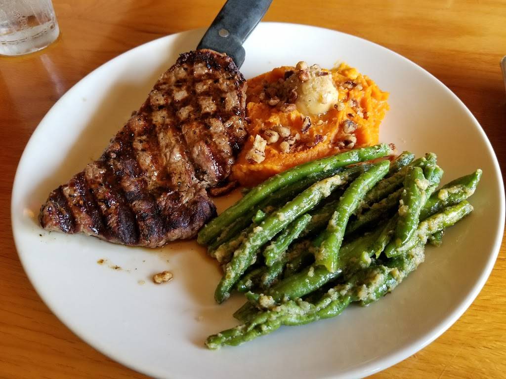 Applebees Grill + Bar | restaurant | 829 Providence Rd, Brandon, FL 33511, USA | 8136430000 OR +1 813-643-0000