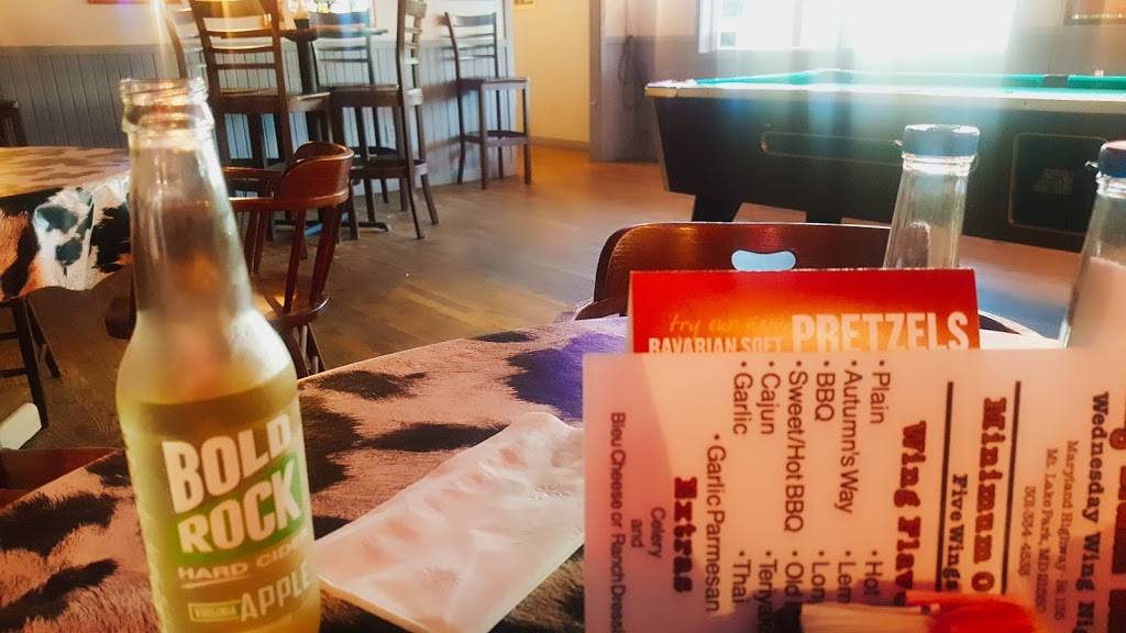 Long Branch Saloon & Motel | restaurant | 1501 Maryland Hwy, Oakland, MD 21550, USA | 3013344533 OR +1 301-334-4533