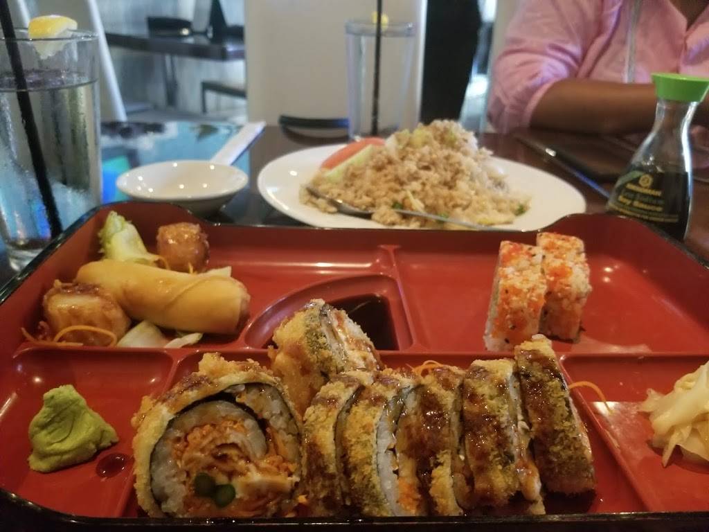 Fah Asian Bistro & Sushi Bar | restaurant | #B5, 7461 N Federal Hwy, Boca Raton, FL 33487, USA | 5612410400 OR +1 561-241-0400