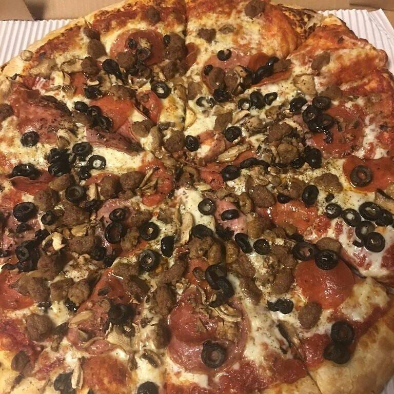 Reddings Ultimate Pizza | restaurant | 1730 Pleasant St, Redding, CA 96001, USA | 5302418646 OR +1 530-241-8646