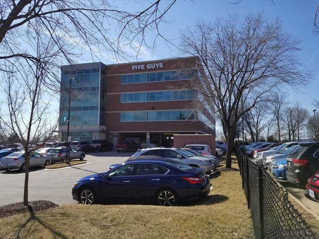 Five Guys HQ | meal takeaway | 10718 Richmond Hwy, Lorton, VA 22079, USA | 7033399500 OR +1 703-339-9500