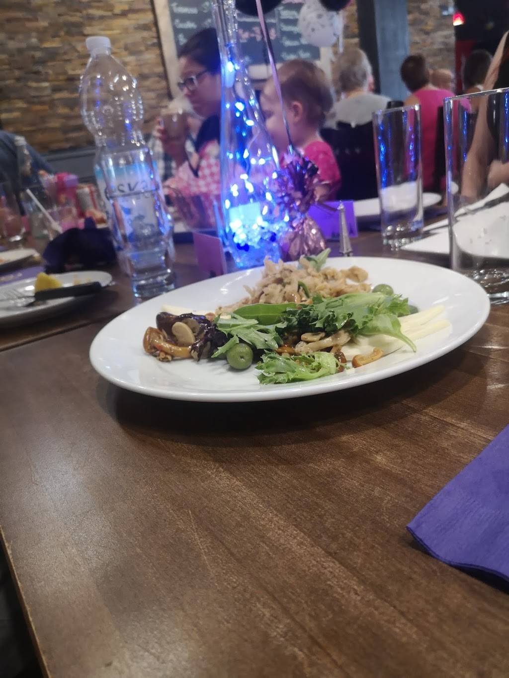 Trattoria Il Ritrovo | restaurant | 2895 Rue Fleury E, Montréal, QC H2B 1M1, Canada | 5143839097 OR +1 514-383-9097