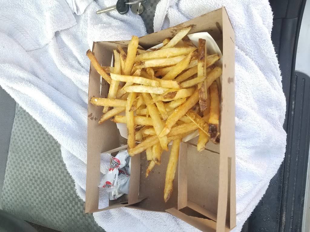 D B Fries | restaurant | 100 Garfield Pkwy, Bethany Beach, DE 19930, USA | 3025370880 OR +1 302-537-0880