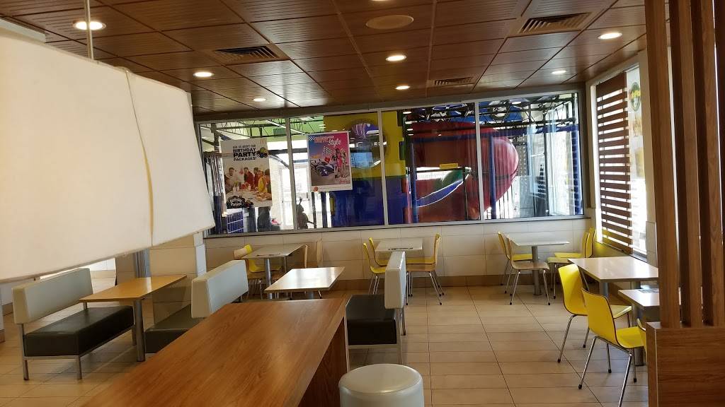 McDonalds | cafe | 1900 W Slauson Ave, Los Angeles, CA 90062, USA | 3232945990 OR +1 323-294-5990