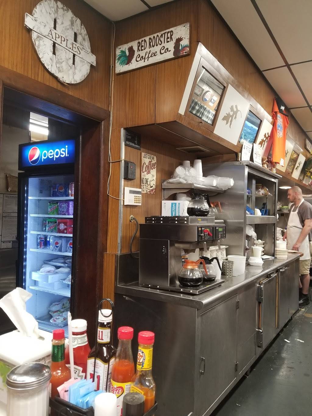 Timberland Restaurant | restaurant | 722 N Madison Blvd, Roxboro, NC 27573, USA | 3365999857 OR +1 336-599-9857