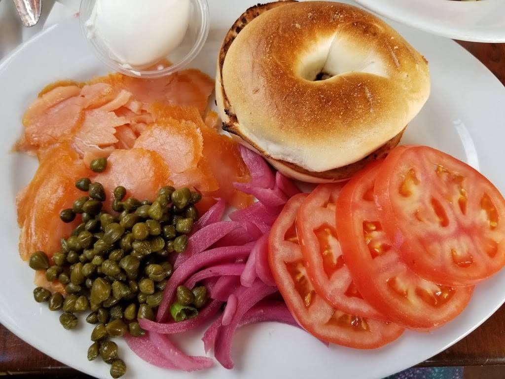 The Hangout Restaurant & Beach Bar | restaurant | 901 Ocean Ave, Seal Beach, CA 90740, USA | 5624314888 OR +1 562-431-4888