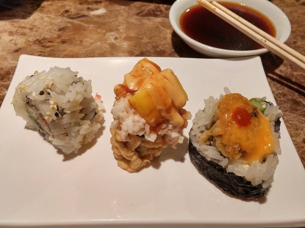 I Luv Sushi | restaurant | 9220 Lake Otis Pkwy # 2a, Anchorage, AK 99507, USA | 9073447797 OR +1 907-344-7797