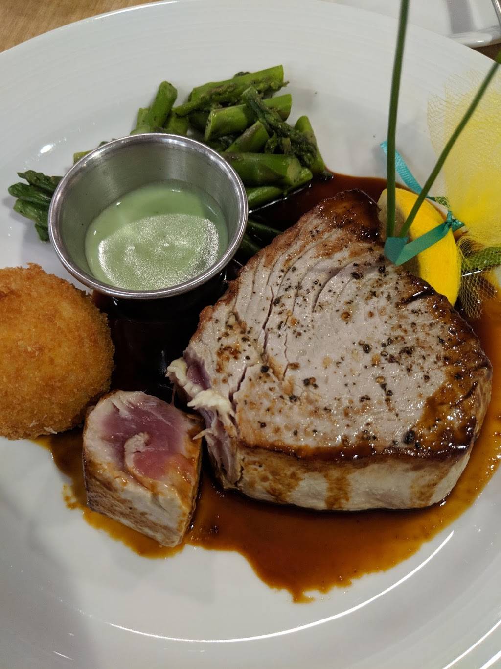 Cool Springs Fish Bar & Restaurant | restaurant | 2463 S State St, Dover, DE 19901, USA | 3026981955 OR +1 302-698-1955