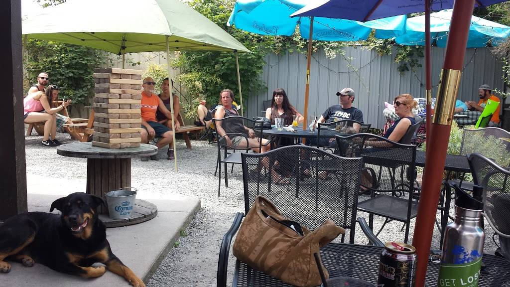 The Blu Grouse | restaurant | 9839 17th Ave SW, Seattle, WA 98106, USA | 2063974302 OR +1 206-397-4302