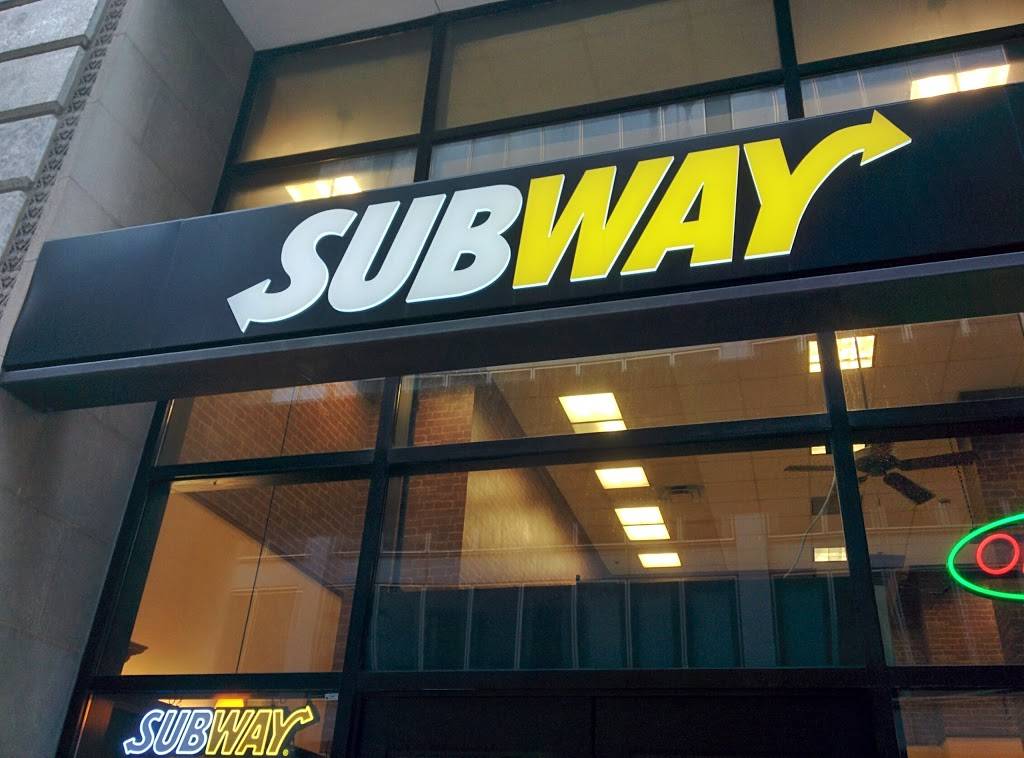 Subway Restaurants | restaurant | 60 E Jackson Blvd, Chicago, IL 60604, USA | 3128800240 OR +1 312-880-0240