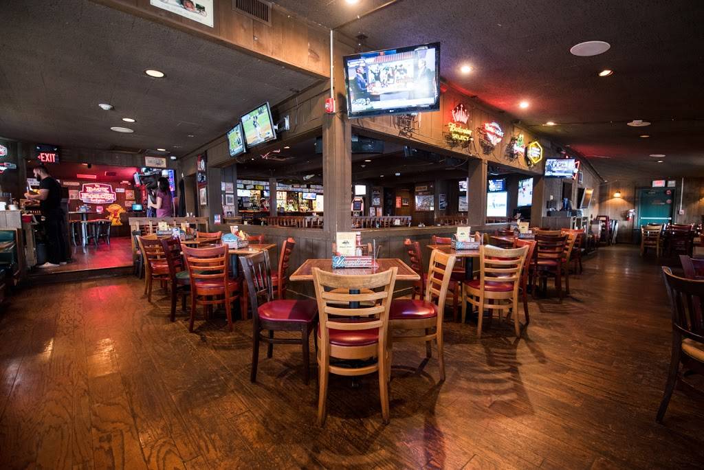 Back Porch Saloon | restaurant | 9626 Princeton Glendale Rd, West Chester Township, OH 45011, USA | 5138742432 OR +1 513-874-2432