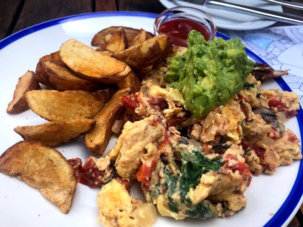 The Commons | cafe | 14481 Redmond-Woodinville Rd NE, Woodinville, WA 98072, USA | 4258927012 OR +1 425-892-7012