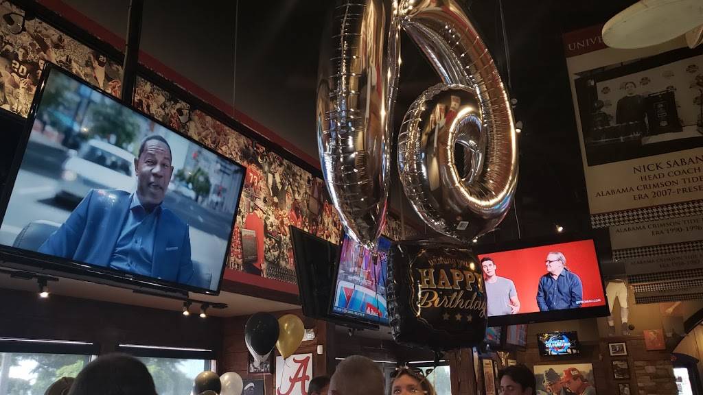 Baumhowers Victory Grille | restaurant | 500 Harper Lee Dr, Tuscaloosa, AL 35404, USA | 2054099922 OR +1 205-409-9922