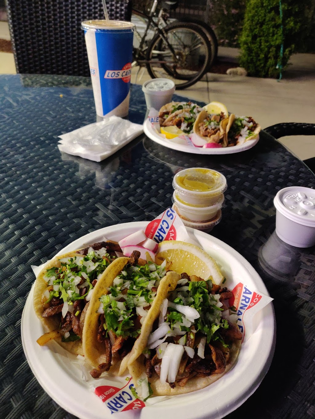 Tacos los carnales | restaurant | 8411 Foothill Blvd, Rancho Cucamonga, CA 91730, USA | 9092153104 OR +1 909-215-3104