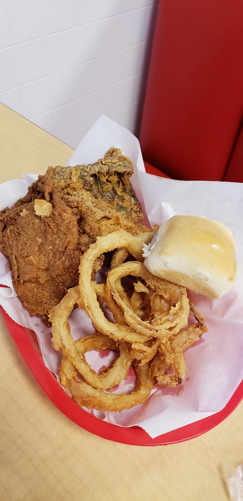 Louisiana Famous Fried Chicken | restaurant | 605 State Hwy 31 W E, Chandler, TX 75758, USA | 9035152132 OR +1 903-515-2132