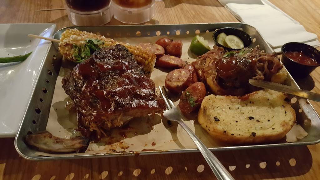 Chilis Grill & Bar | restaurant | 2211 Prairie Center Pkwy, Brighton, CO 80601, USA | 7206851492 OR +1 720-685-1492