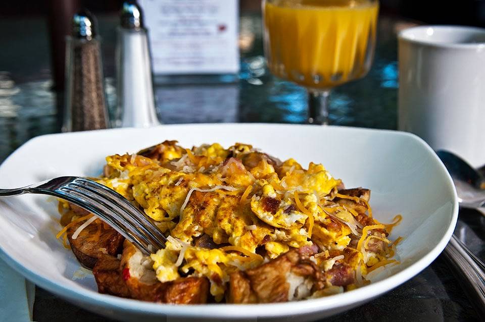 Groveland Hotel | restaurant | 18767 Main St, Groveland, CA 95321, USA | 2099624000 OR +1 209-962-4000