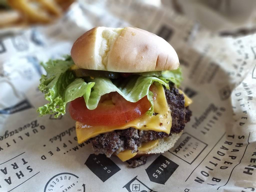 Wayback Burgers | restaurant | 1547 California Cir, Milpitas, CA 95035, USA | 4082627100 OR +1 408-262-7100