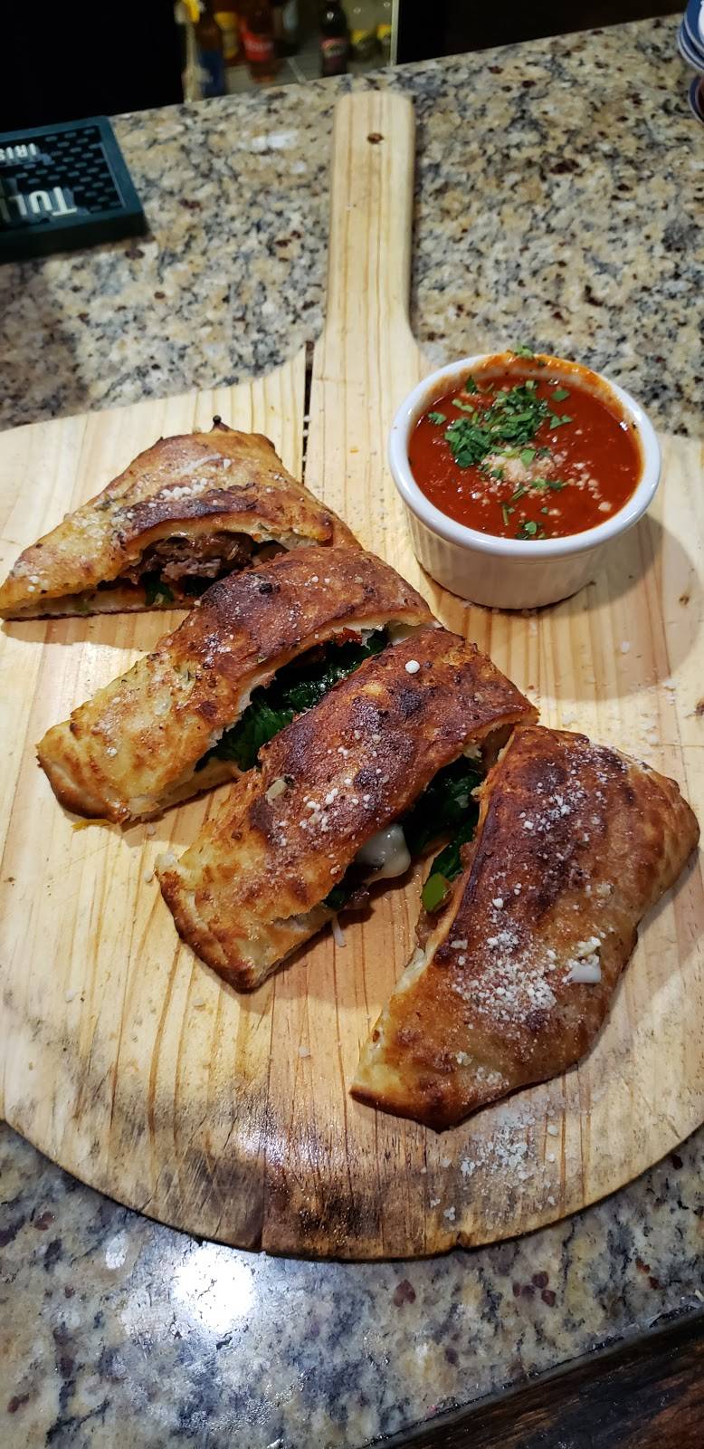 Giovannis Pizza & Pub | restaurant | 30829 Euclid Ave, Willoughby Hills, OH 44092, USA | 4402784022 OR +1 440-278-4022