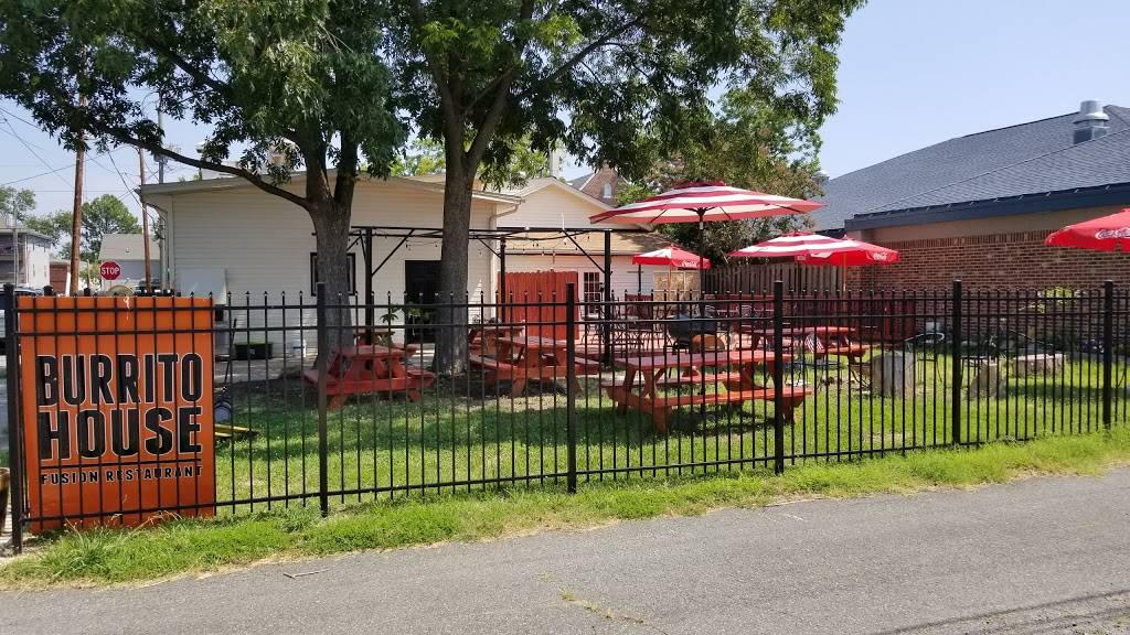 Bap Zip Burrito House | restaurant | 246 Potomac Ave, Quantico, VA 22134, USA | 7033386479 OR +1 703-338-6479