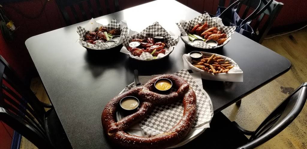 Jacksons Blue Ribbon Pub Wauwatosa | restaurant | 11302 W Bluemound Rd, Wauwatosa, WI 53226, USA | 4149884485 OR +1 414-988-4485