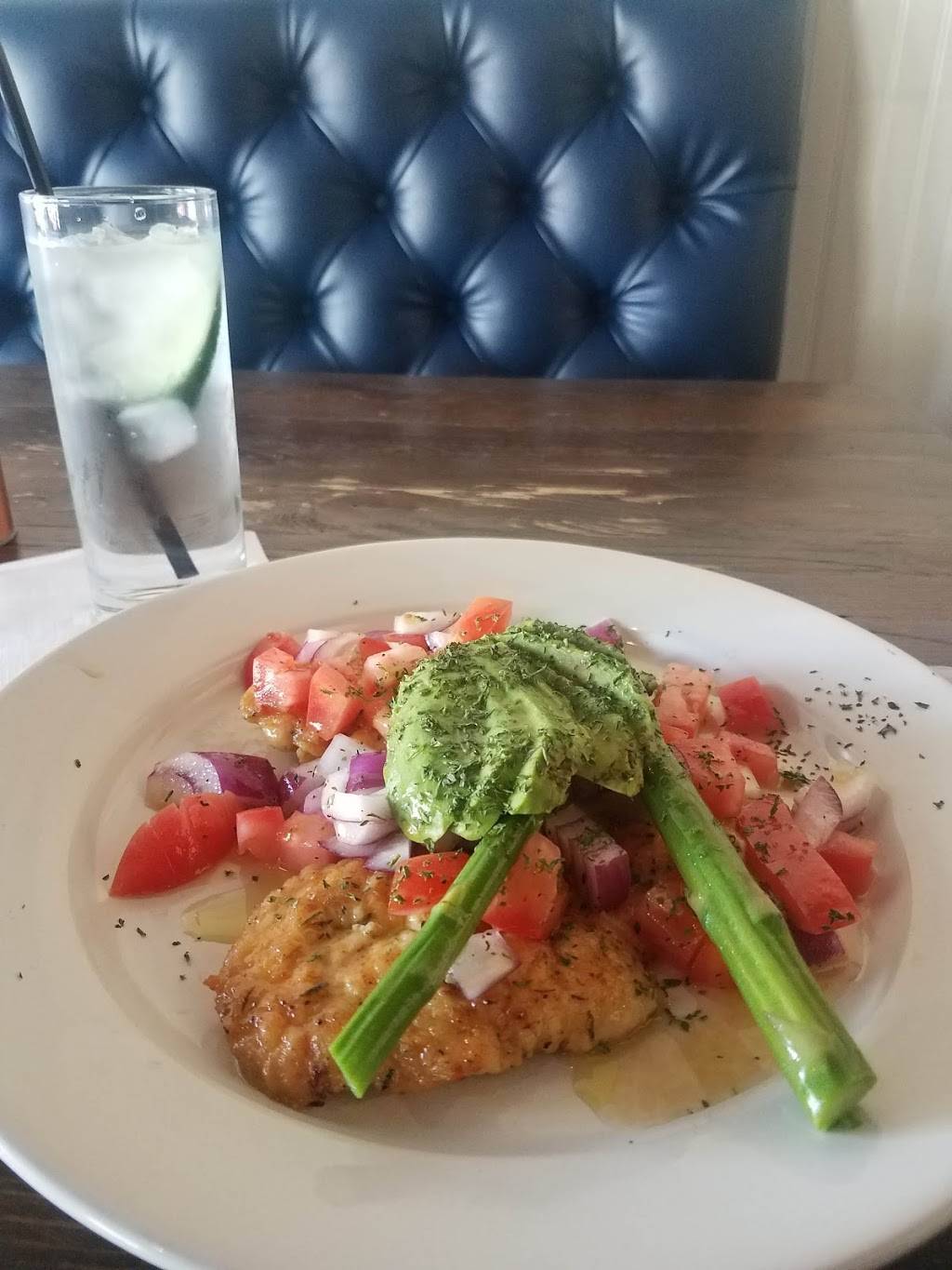 LUCCICARE | restaurant | 4727 E Bell Rd Ste 59 facing, N Tatum Blvd, Phoenix, AZ 85032, USA | 6029968730 OR +1 602-996-8730