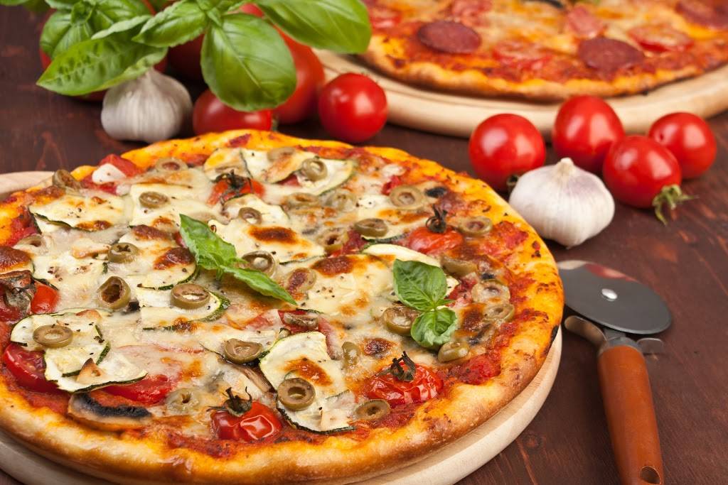Classic Pizza Restaurant III | restaurant | 1076 Main St, Bolton, MA 01740, USA | 9787790200 OR +1 978-779-0200