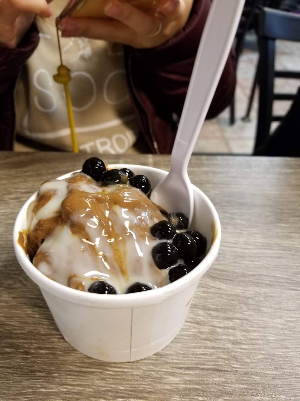 New Age Cafe | restaurant | 20860 Hall Rd, Clinton Twp, MI 48038, USA | 5868462364 OR +1 586-846-2364