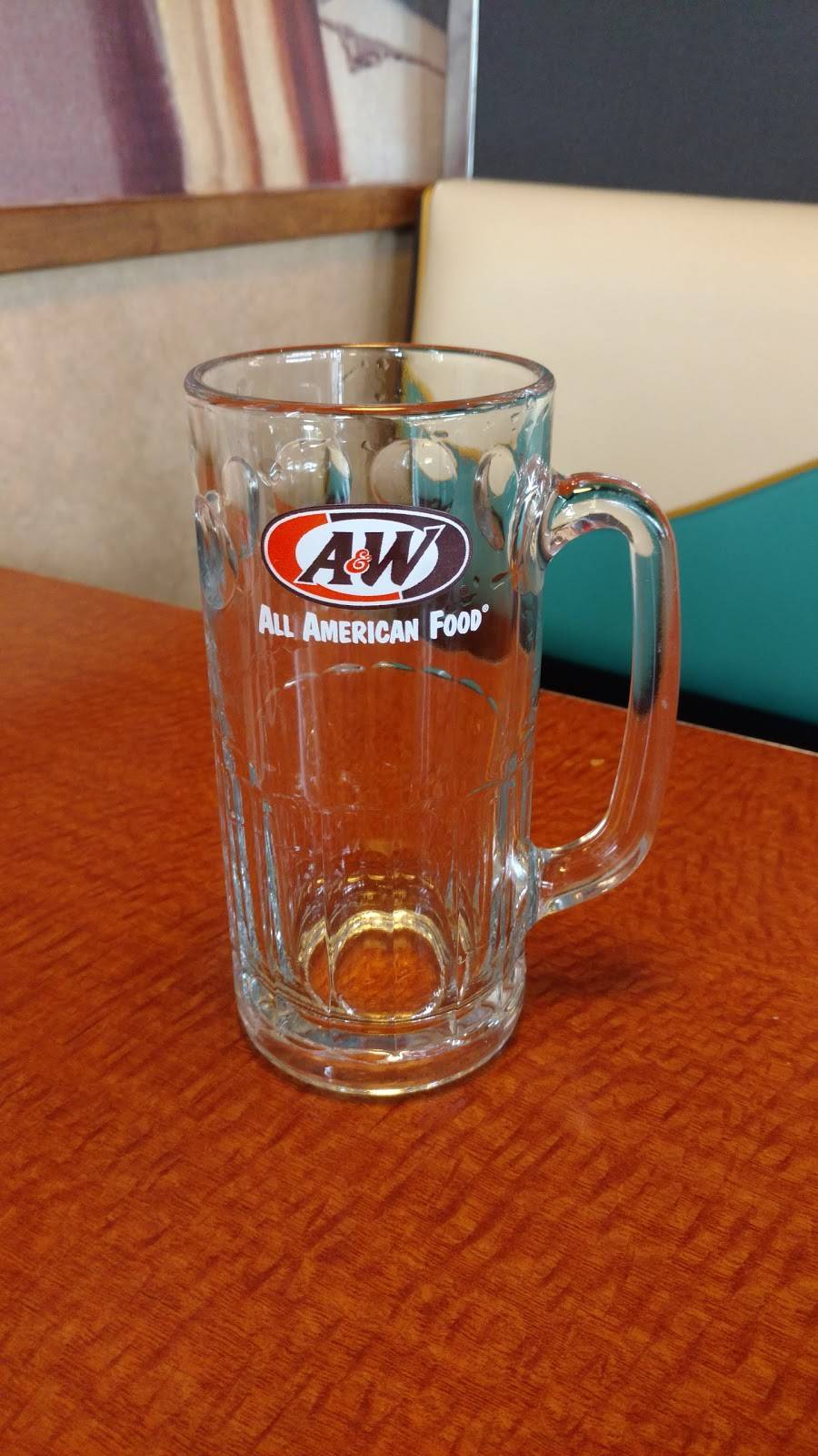 Long John Silvers / A&W | restaurant | 240 Emily Dr, Clarksburg, WV 26301, USA | 3046223028 OR +1 304-622-3028