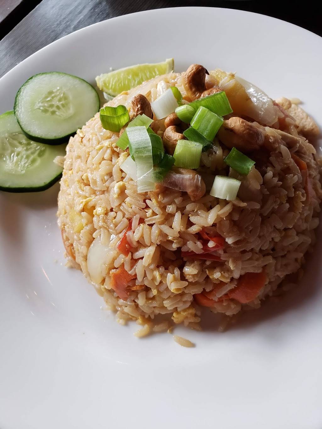 Glow Thai | restaurant | 7107 3rd Ave, Brooklyn, NY 11209, USA | 7187481920 OR +1 718-748-1920