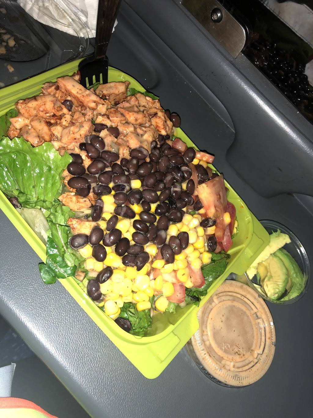 Green Bowl 2 Go | restaurant | 98 Gateway Plaza, Los Angeles, CA 90012, USA | 2139473991 OR +1 213-947-3991