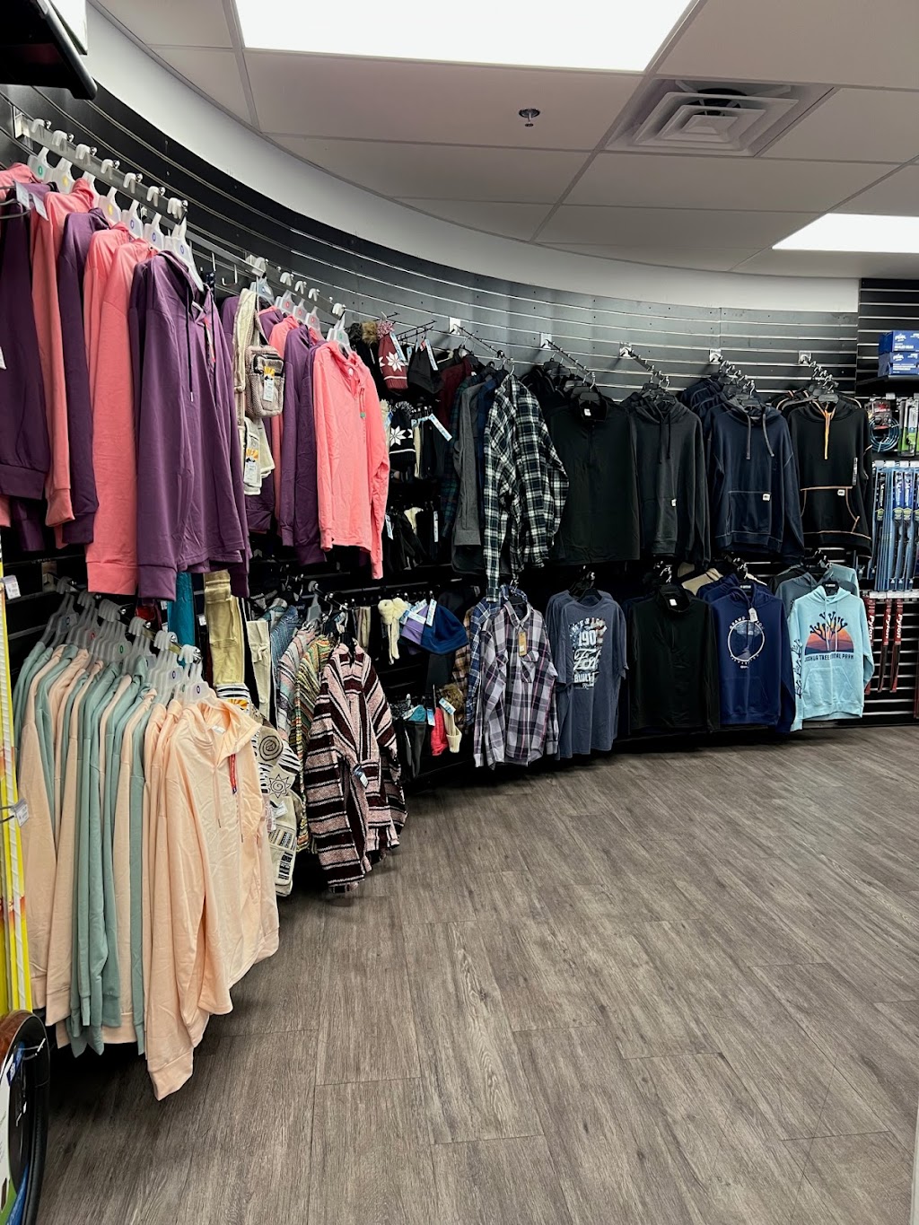 Holbrook Travel Center | restaurant | 1851 State Hwy 77, Holbrook, AZ 86025, USA | 9285241400 OR +1 928-524-1400