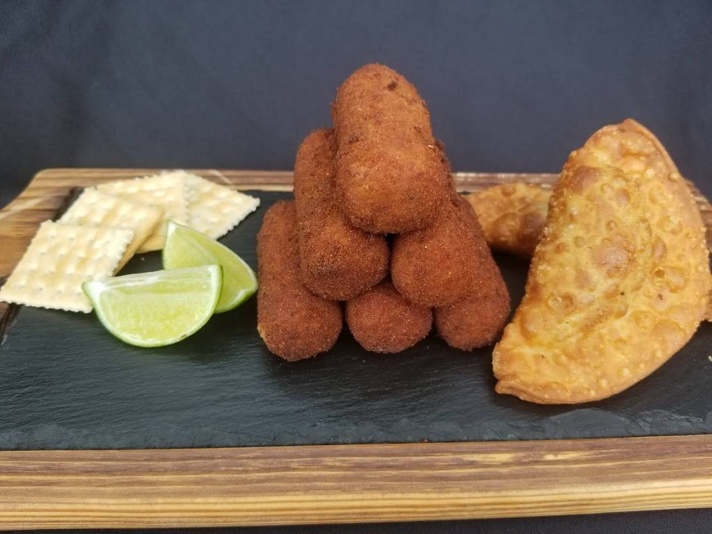 Marios Rápid Food | restaurant | 19380 SW 106th Ave, Cutler Bay, FL 33157, USA | 7865729600 OR +1 786-572-9600