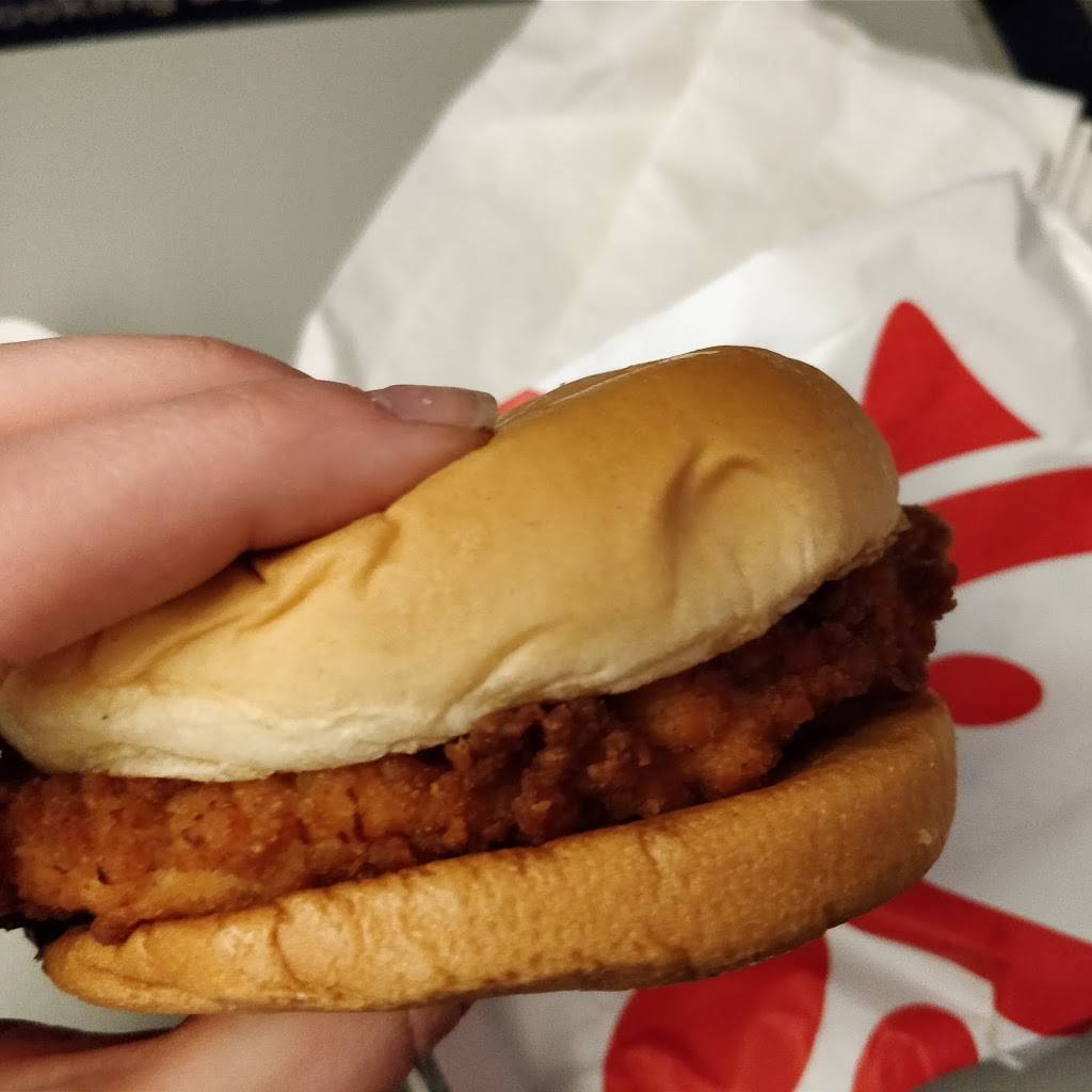 Chick-fil-A | restaurant | Main Terminal, 4100 George J Bean Pkwy, Tampa, FL 33607, USA | 8133879866 OR +1 813-387-9866