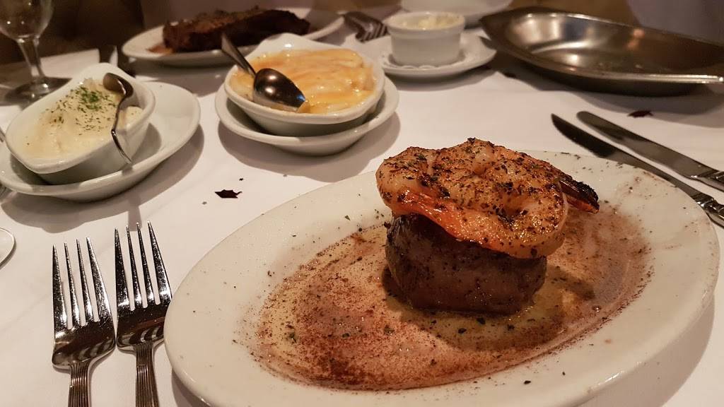 Ruths Chris Steak House | restaurant | 45 School St, Boston, MA 02108, USA | 6177428401 OR +1 617-742-8401