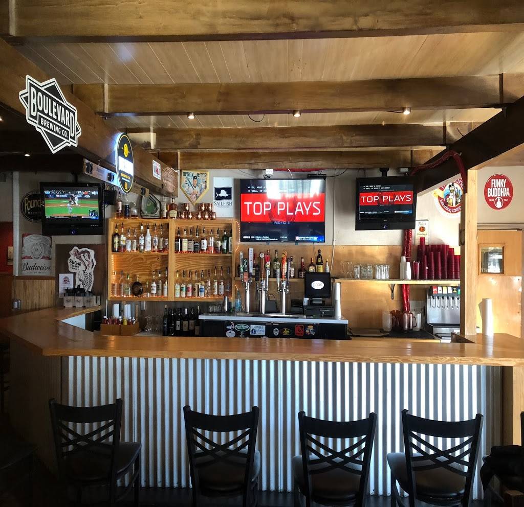 SMOKEHOUSE BBQ GRILL | restaurant | 685 US-1, Vero Beach, FL 32962, USA | 7725628333 OR +1 772-562-8333