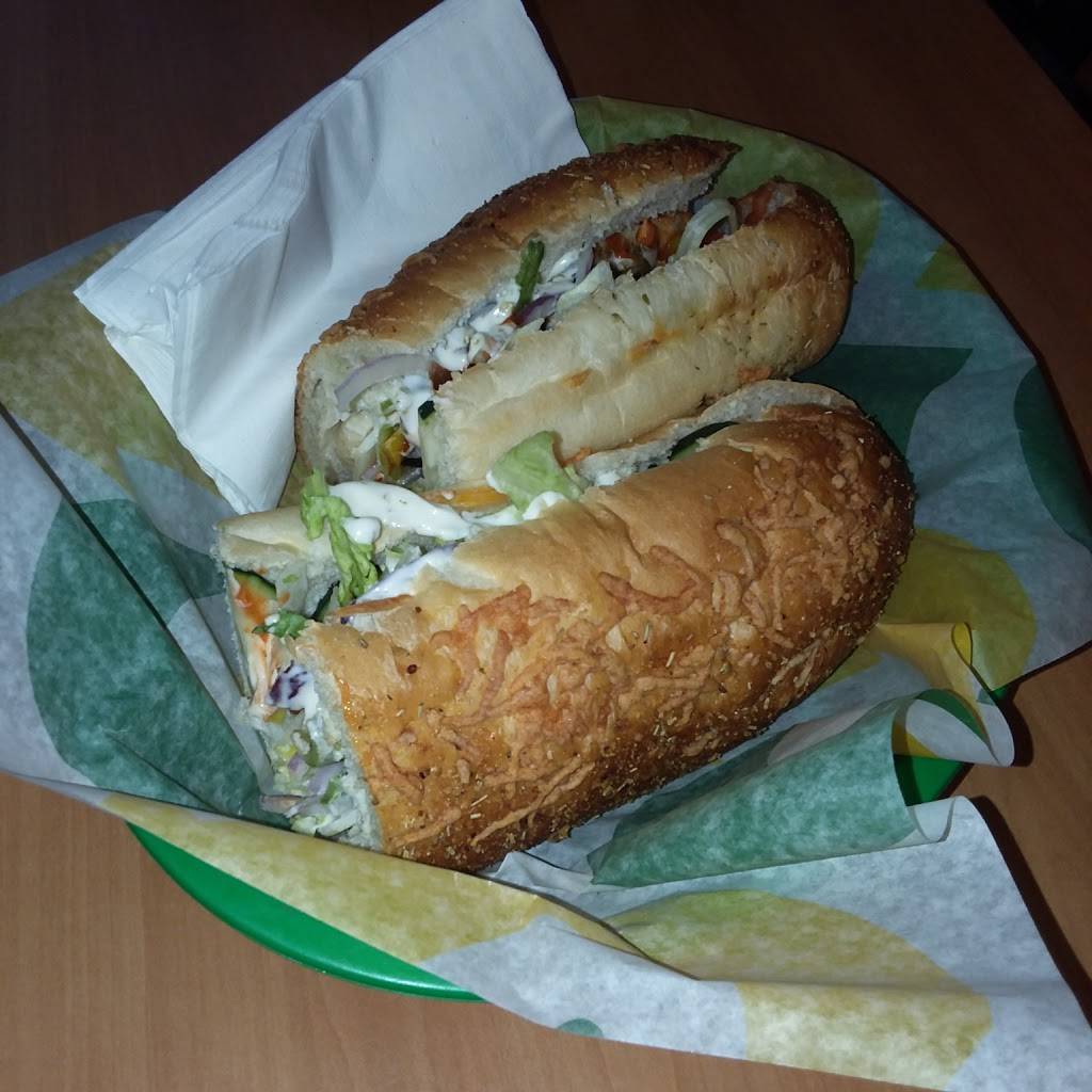 Subway Restaurants | restaurant | 10048 Frankfort Hwy, Fort Ashby, WV 26719, USA | 3042982100 OR +1 304-298-2100