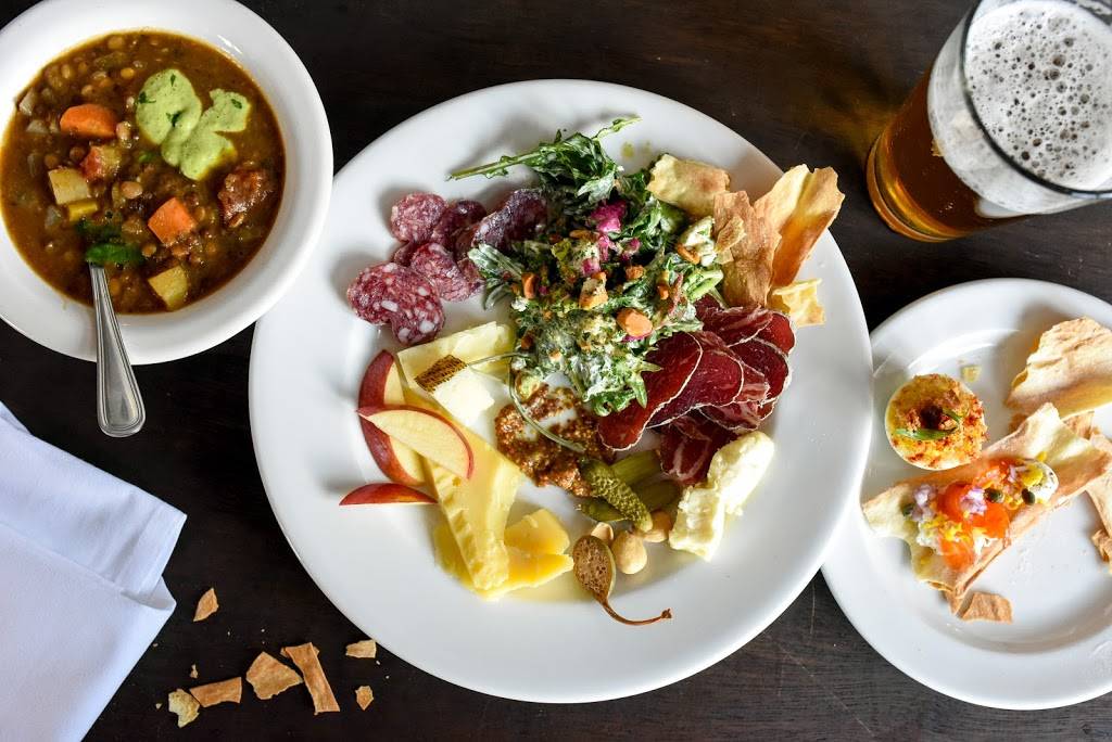 St. Bernards | restaurant | 12000 Big Cottonwood Canyon Rd Building 5, Suite B, Solitude, UT 84121, USA | 8015341400 OR +1 801-534-1400