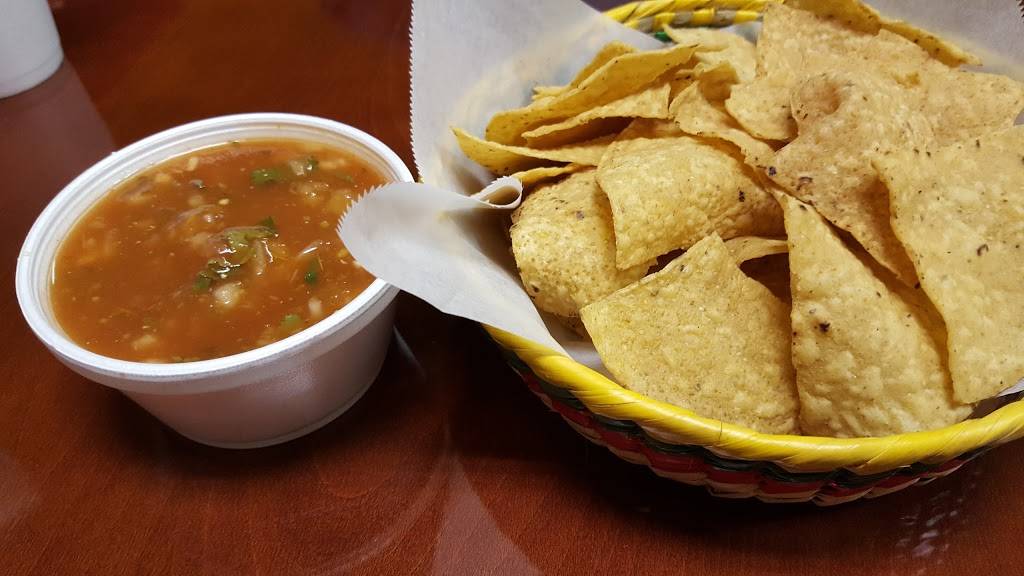 El Grande Burrito | restaurant | 1282 W Spring St, South Elgin, IL 60177, USA | 8477173359 OR +1 847-717-3359