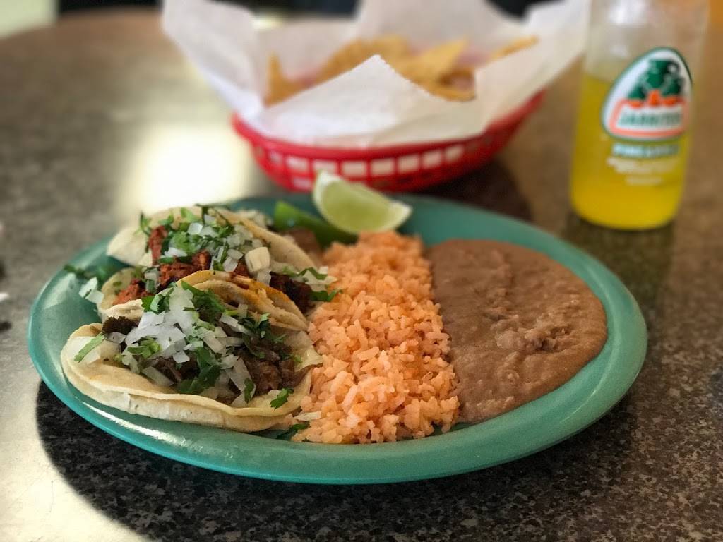 Taqueria Victoria | restaurant | 2740 Valwood Pkwy, Farmers Branch, TX 75234, USA | 9726200775 OR +1 972-620-0775