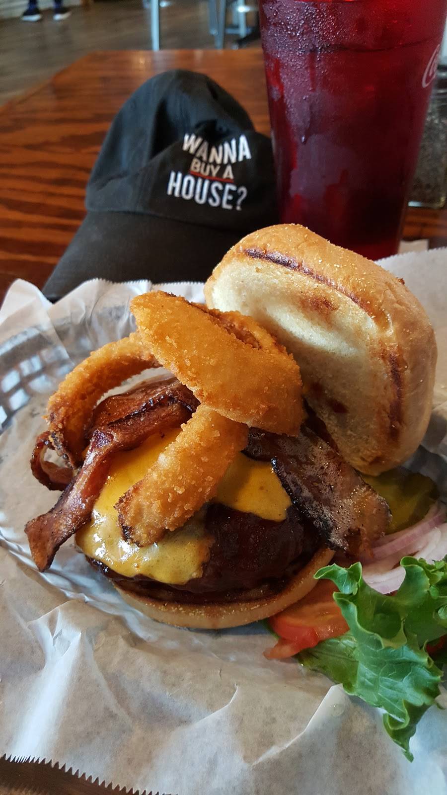 Double Eagle Grill & Bar | restaurant | 111 N Sycamore St, Aberdeen, NC 28315, USA | 9107570025 OR +1 910-757-0025