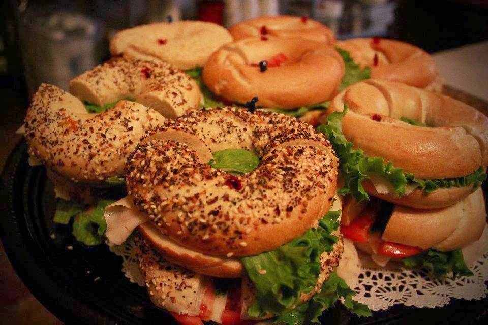 The Bagel Exchange | restaurant | 107 W Center St, Kingsport, TN 37660, USA | 4233985111 OR +1 423-398-5111